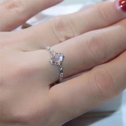 Vintage Personality Female Flowers Finger Rings Stainless Steel Rings Opal Wedding Rings for Women Middle Ring Fashion Jewelry