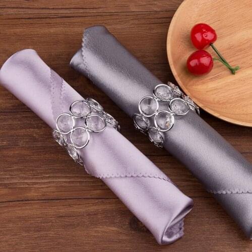 Napkin Buckle Wedding Banquet Napkin Holder Desktop Decorations Round Hollow Napkin Ring Hotel Beautiful