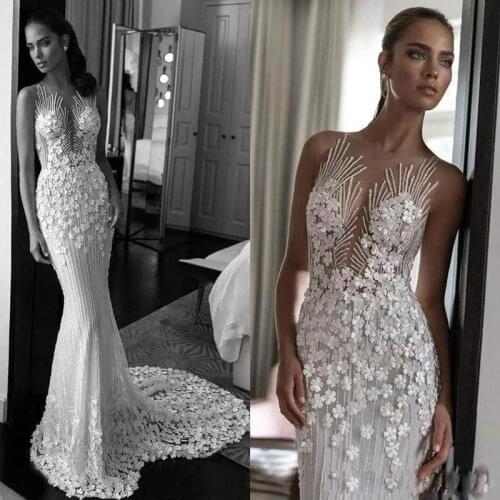 Eleagnt Lace Appliqued Wedding Dress Luxury 3D Flowers Sheer Back Beach Boho Bridal Gown Custom