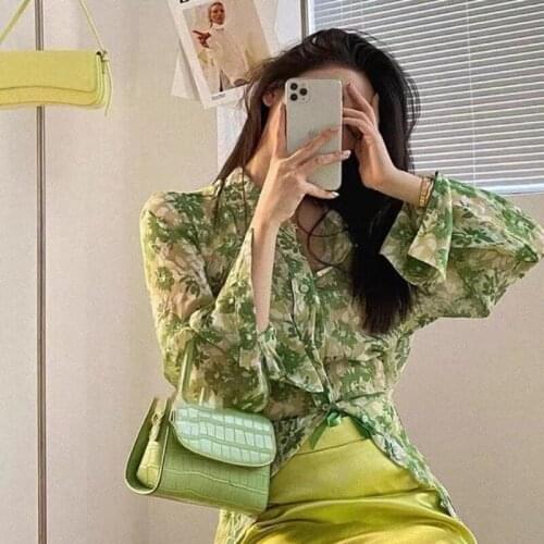 Korean version loose 2021 spring summer new design top niche chic style fashion floral art style shirt women causal slim shirts