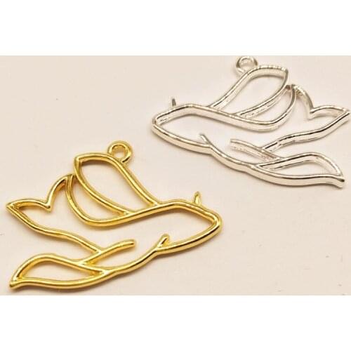 GLADZGT 10 pcs/lot flying fish Metal Frame Pendant Gold Charm Bezel Setting Cabochon Setting UV Resin Charms