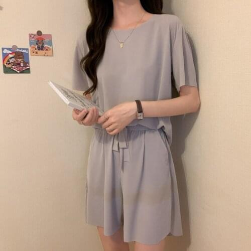 2021 Summer New Style Lce Silk Short-Sleeved Pajamas Womens Can Be Worn Thin Sleepwear Casual Top and Shorts Two-Piece Suit