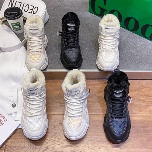 CNYASURE Footwear