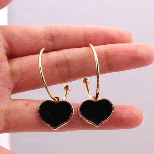 Korean Fashion Black Heart-shaped Womens Earrings Large Gold Color Round Pendant Earrings Simple Romantic Wedding Jewelry
