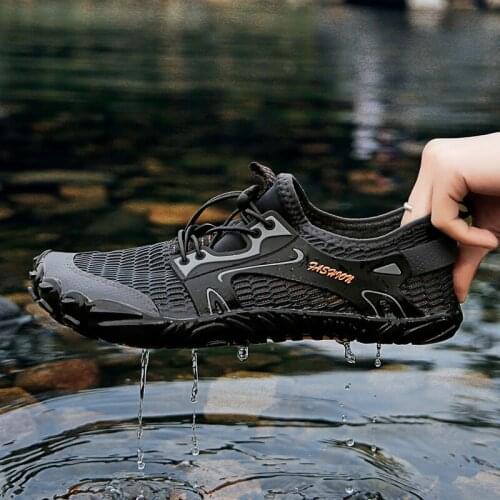 Water Shoes Sneakers Men Hiking Shoes Beach Quick Dry Trekking Swimming Shockproof Sea Barefoot Shoes Women Bending Resistance