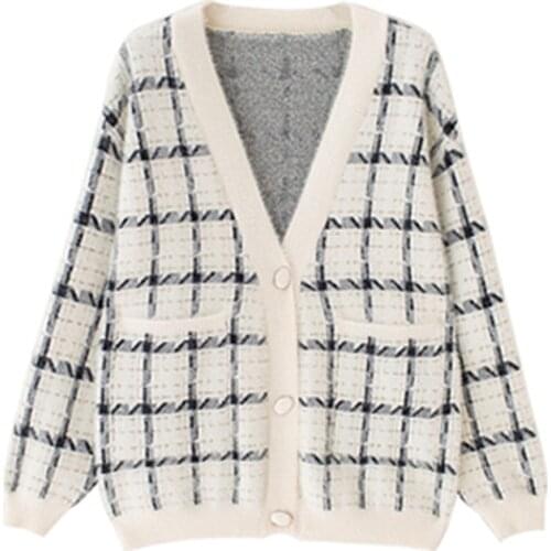 Korean Womens Autumn Winter Mink Sweater V-neck Plaid Knit Sweater Age Slimming Casual Fashion Pink Cardigan New 2021