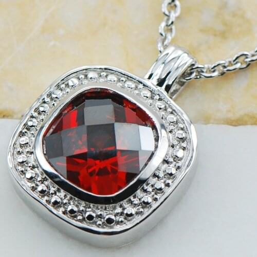 Garnet 925 Sterling Silver Fashion Jewelry Pendant TE613