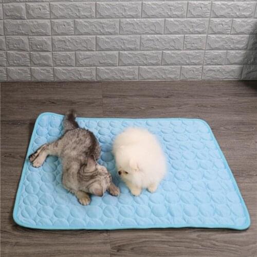 Pet Cooling Mat Breathable Absorb Body Heat Cotton Soft Large Summer Ice Pet Cushion Puppy Summer Pet Mats