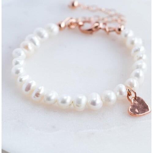 Stainless steel bracelet, pearl baptismal bracelet, freshwater pearl and rose gold hammered heart-shaped baby bracelet