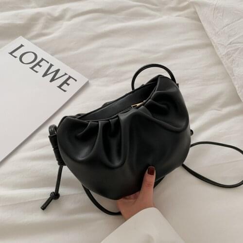Online celebrity small bag female 2021 spring new Korean fashion fold cloud bag Joker shoulder messenger bag jiaozi bag