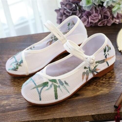 Summer Girls Falt Sandals Fashion Veowalk Handmade Mules Shoes Chinese Embroidered Flower Walking Shoes Female Designer Slides