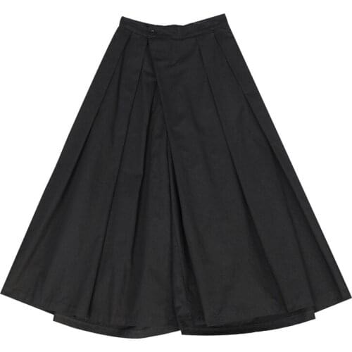 Ladies spring and summer new black Japanese loose large size samurai pants casual nine points skirt
