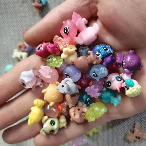 Migii Figures With Animals