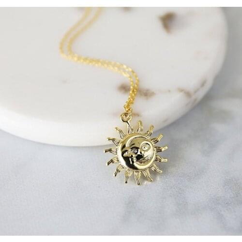 Minimalist Sun and Moon Face Locket Necklace Women Vintage Jewellery Stainless Steel Chain Charm Celestial Dainty Necklace BFF