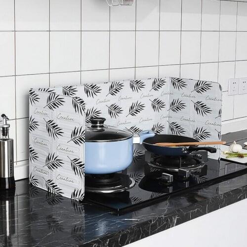 1PC Kitchen Gadgets Oil Splatter Screens Aluminium Foil Plate Gas Stove Splash Proof Baffle Home Kitchen Cooking Tools