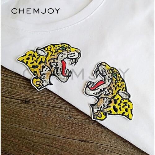 1 Pair of Leopard Embroidered Patches for Denim Jackets Ironing on Repair Patch Sewing Cute Applique Clothes Stickers Badges