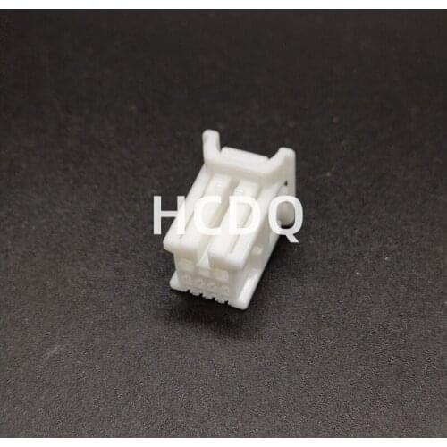 The original 90980-12B81 10PIN automobile connector plug shell and terminal are supplied from stock