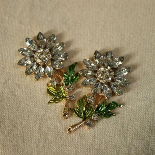 2pc/lot 3D flowers Patches for clothing DIY sew on sequin rhinestone parches Beaded applique parches bordados para clothing bage