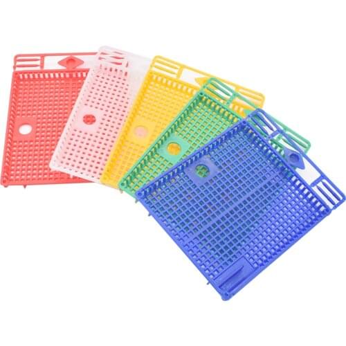 5PCS/Lot Queen Isolation And Introduction Cage Plastic Round flat queen introducing cage Beekeeping Tools Beehive