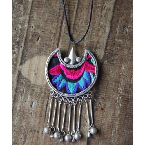 Lotus leaf ornaments jewelry original poetic Miao Silver Necklace Handmade Embroidery