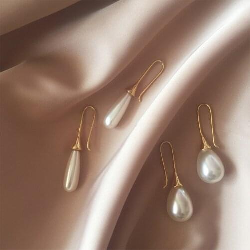 Baroque Matt Gold Big Pearl Hoop Earrings For Women 2019 Water Drop White Faux Pearl Earrings Korean Earrings Femme Bijoux