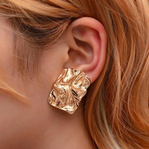 Personality Metal Retro Geometric Exaggerate Earrings Women Trendy Street Gold Party Elegant Statement Stud Earrings Jewelry