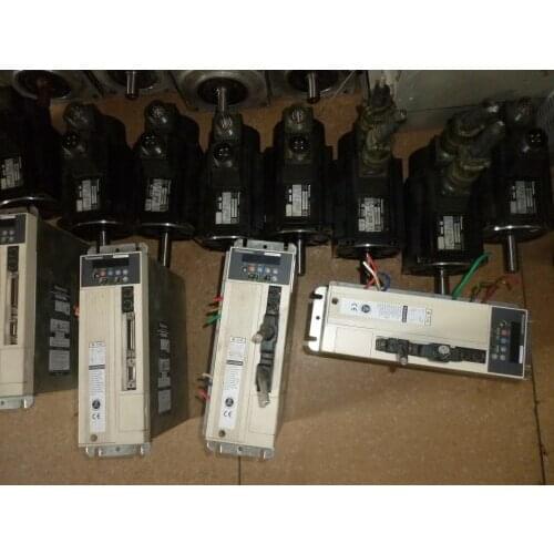 DV83150SD2B1 SERVO DRIVER , used in good condition . 80% appearance new , good working , free shipping