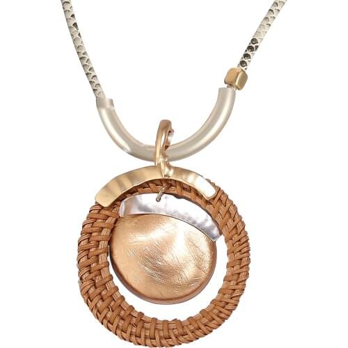 Hand Made Cane Weave Circle Necklaces Long Chain Jewelry For Women Bohemian Suspension Pendants Decoration Christmas Accessories