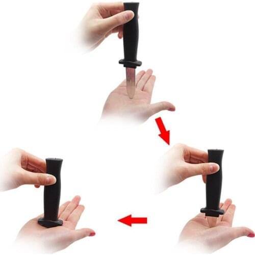 18cm Plastic Retractable Dagger Joke Prank Props Knife Dagger Decoration Slide Toy Trick Scary Halloween Party Supplies Q0W8