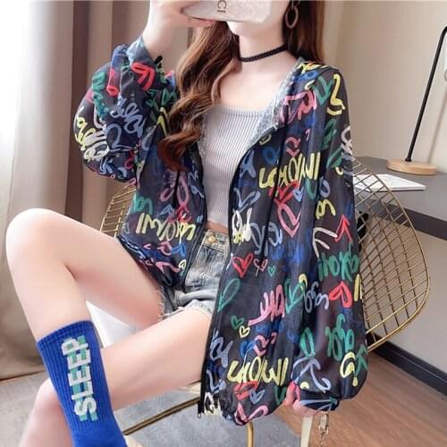 2021 Women Summer Sun Protection Clothing Jackets Shirts Coat Thin Outerwear Female Loose Sun-Proof Heart Print Hooded Tops