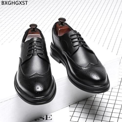 Black Leather Shoes Men Classic Brogues Men Formal Shoes 2021 Luxury Designer Dress Shoes for M E N Chaussure De Homme Zapatos
