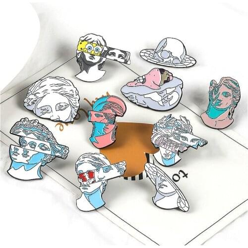 10style Delicate Brooch Metal Vintage Sculpture Art Exquisite Collar Lapel Pin Fashion Pins Clothing Jewelry Accessories