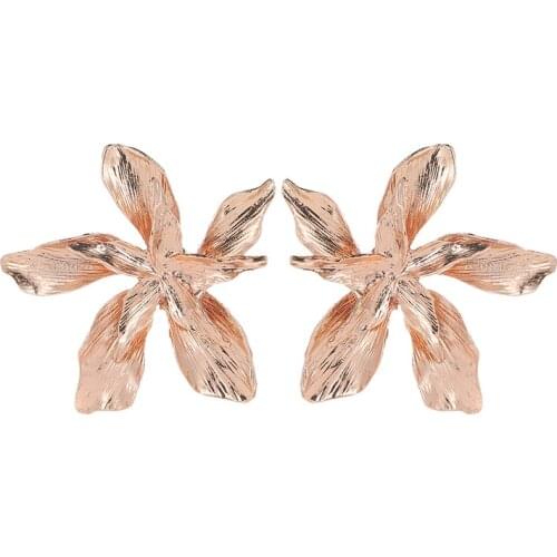 Simple Fashion Twisted Metal Flower Golden White Rose Gold Alloy Dangle Earrings Drop Earrings For Women