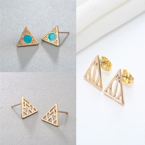 Kinitial Fashion Triangle Earrings Punk Wave Round Geometric Stud Earring for Women Girl Party Jewelry pendientes brincos