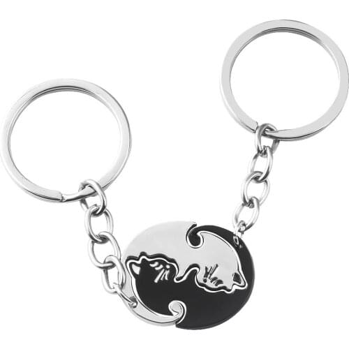Cute Black White Cat Couple Keychain Animal Cat Pendant Key Chain for Women Men Choker Keyring Valentines Day Gift