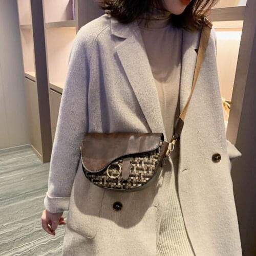 Retro shoulder bag female Korean version of the western style small bag female bag new advanced all-match messenger bag