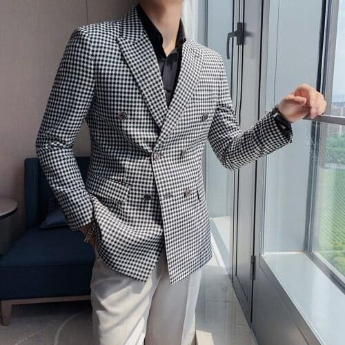 Mens High Quality Casual Suits Stripe Men Cotton Linen Blazer Men Fashion Long Sleeve Slim Fit Male Suit Blazer Homme