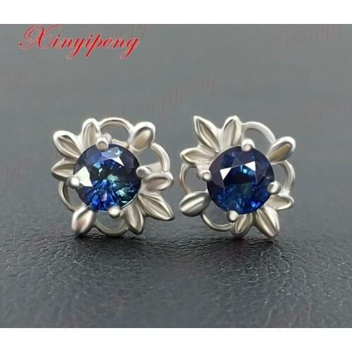 18 k white gold with 100% natural sapphire studs earrings Blue green color of fire Fine jewelry contracted