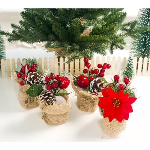 The new Christmas decorations simulate the creative desktop decoration of Christmas pine cone pin potted ornaments craft plant