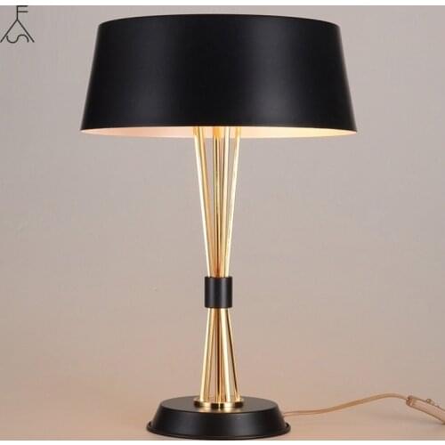 Post Modern Luxury Table Lamp Simple Living Room Bedroom Bedside Desk Lamp Nordic Art Designer Home Decor Lighting Fixtures
