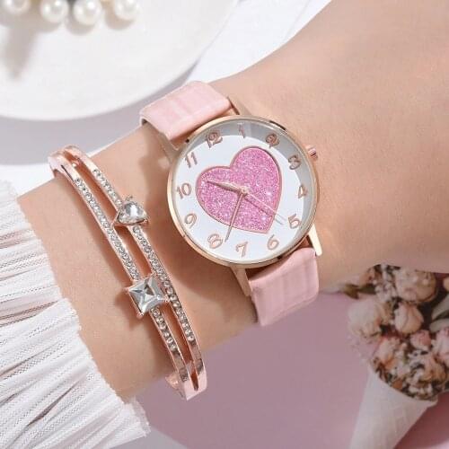 Cute Women Bracelet Watch Fashion Leather Strap Ladies Watch Heart-shaped Dial Cheap Exquisite Clock Gift