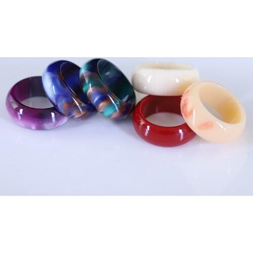 2021 New Colourful Amber Resin Acrylic Geometric Round Rings for Women Jewelry Travel Gifts Creative Vintage Chic Finger Ring