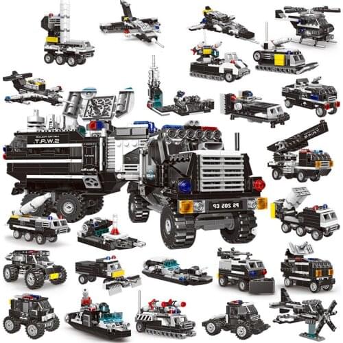 895Pcs City Police Series Car Ship Plane 3 Changes 8 IN 1 SWAT Truck Model Educational Building Blocks Toys For Boys DIY Present