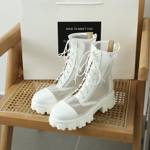 Sexy Breathable Mesh Summer Boots Flat-Bottomed Lace-Up Shiny Patent Leather Stitching Mesh Mesh Street Fashion Womens Shoes