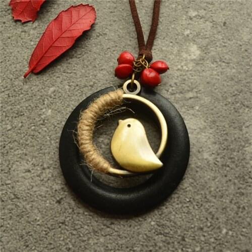 Vintage Wooden Geometric Circle Bird Sweater Chain Necklaces for Woman Girl Hemp Rope Ethnic Style Accessories