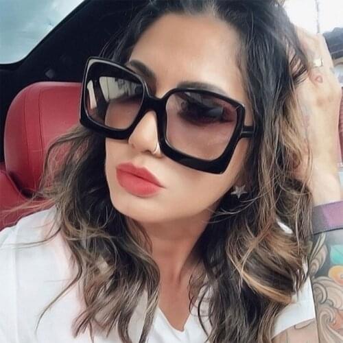 2021 Large Box Square Piece Sunglasses Female Women Street Fashion Glasses Frame Manufacturers Wholesale