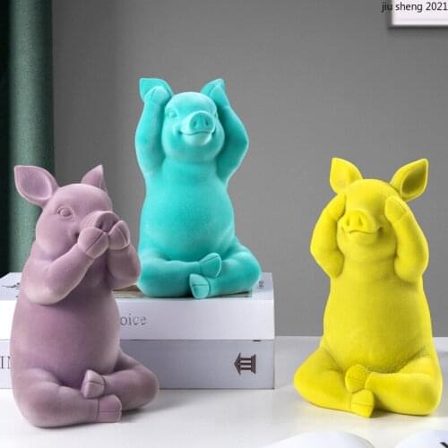European Style Flocking Pig Ornaments Creative Resin Animal Figurines Living Room Bedroom Desktop Cartoon Animal Decor Home Deco