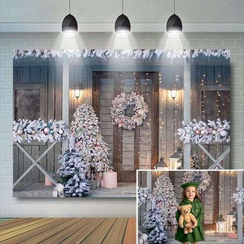 Photography Background Winter Wood House Christmas Tree Flash Gift Vinyl Retro Vintage Door Decoration Backdrops Photo Studio