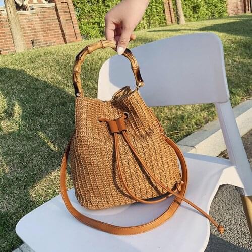 Summer Rattan Straw Handbag Women Handmade Bucket Shoulder Bag Large Capacity Woven Beach Bag Wooden Top-hanlde Messenger Bag