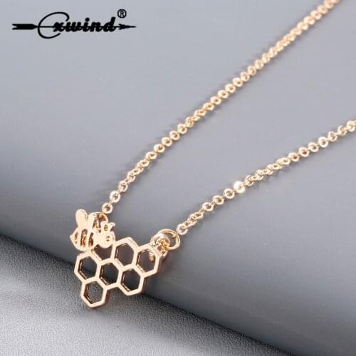 Fashion Honeycomb Bee Animal Pendant Necklace Animal Statement chain Necklaces for Women Girl Choker Necklace Jewelry Prom Gift